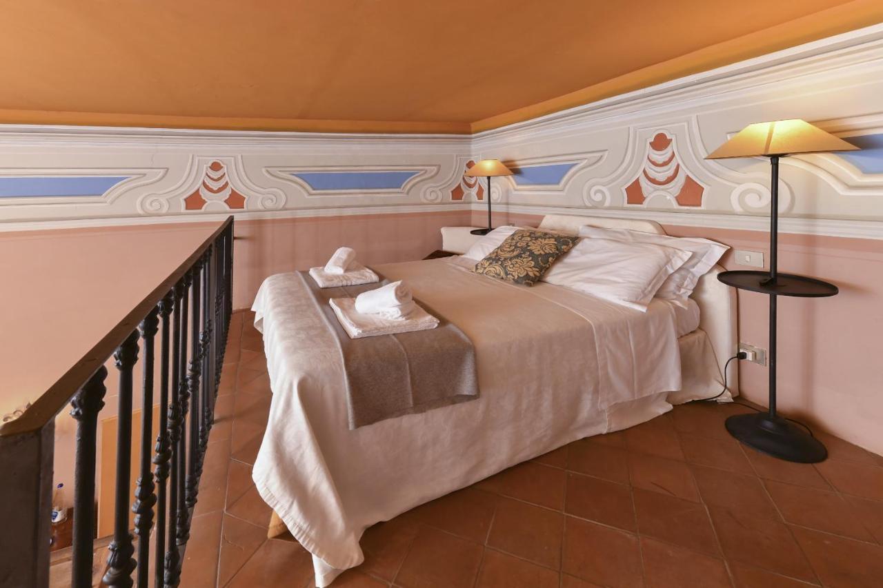 Castello Costaguti Hotel Roccalvecce Exterior photo