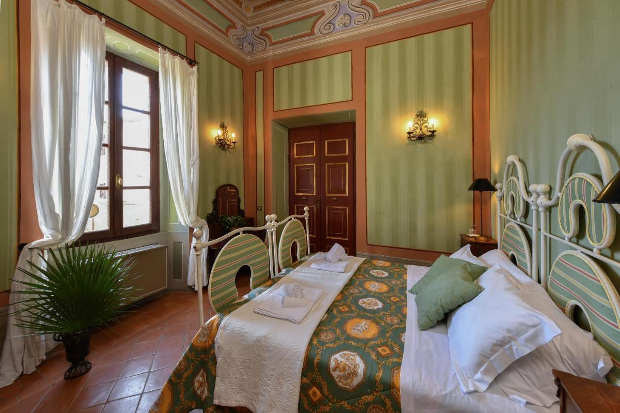 Castello Costaguti Hotel Roccalvecce Exterior photo