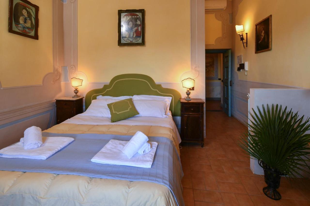 Castello Costaguti Hotel Roccalvecce Exterior photo