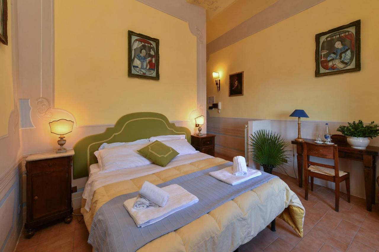 Castello Costaguti Hotel Roccalvecce Exterior photo